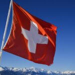 More rich Americans are opening Swiss bank accounts fearing U.S. risks